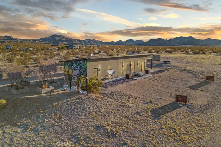 Mountain Desert Views from every angle