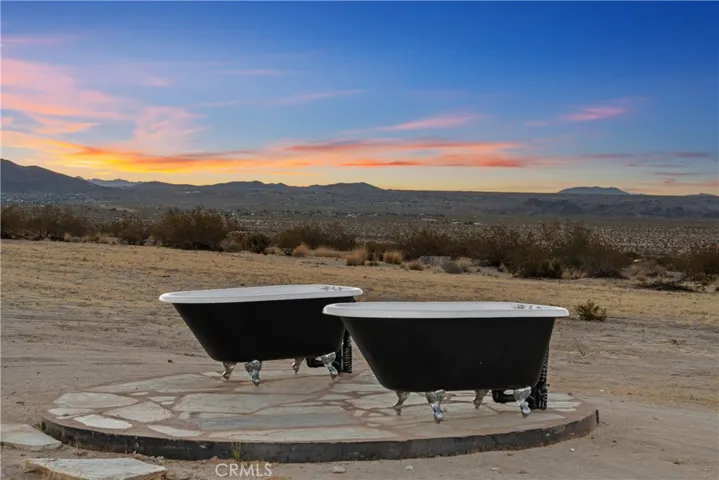 Cold Water Cast Iron Sunset Viewing Tubs