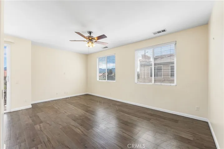 27968 Avalon, Canyon Country, California 91351