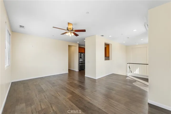 27968 Avalon, Canyon Country, California 91351