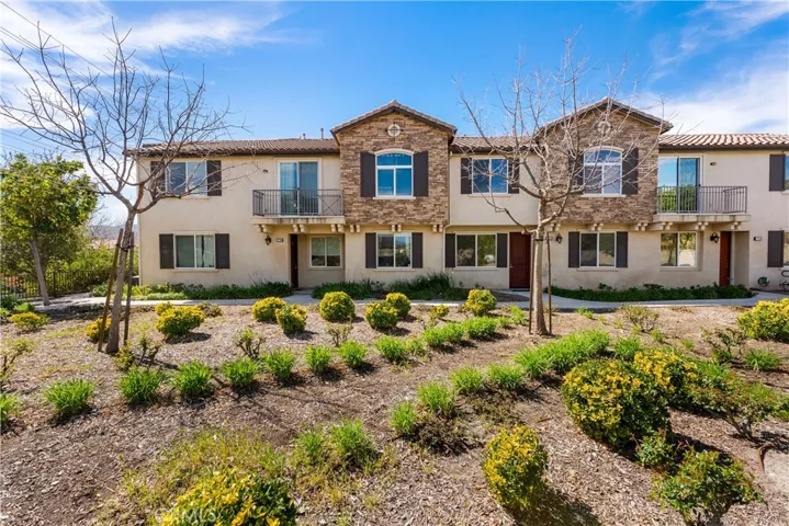 27968 Avalon, Canyon Country, California 91351