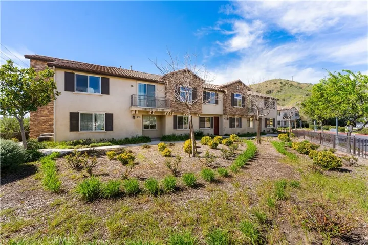 27968 Avalon, Canyon Country, California 91351