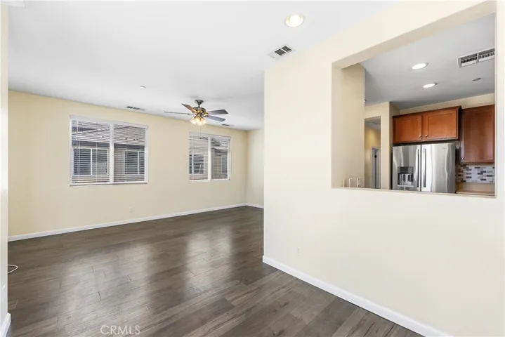27968 Avalon, Canyon Country, California 91351