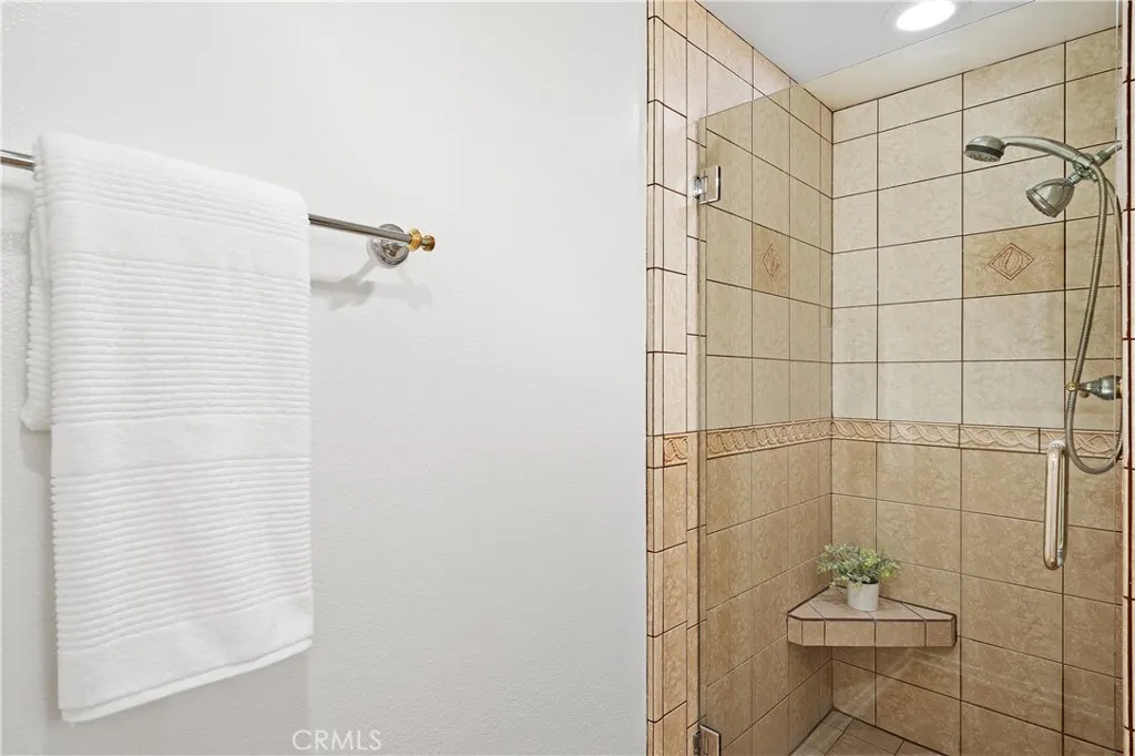 Second bedroom suite walk-in shower.