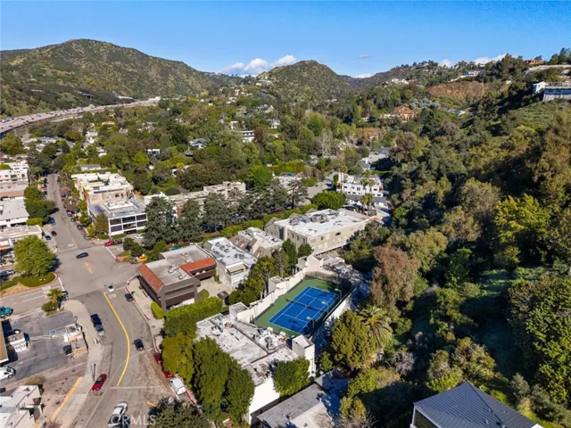 Entrance of Moraga Dr. & Bellagio Rd.  Neighborhood dining, and everyday conveniences, complete the setting!