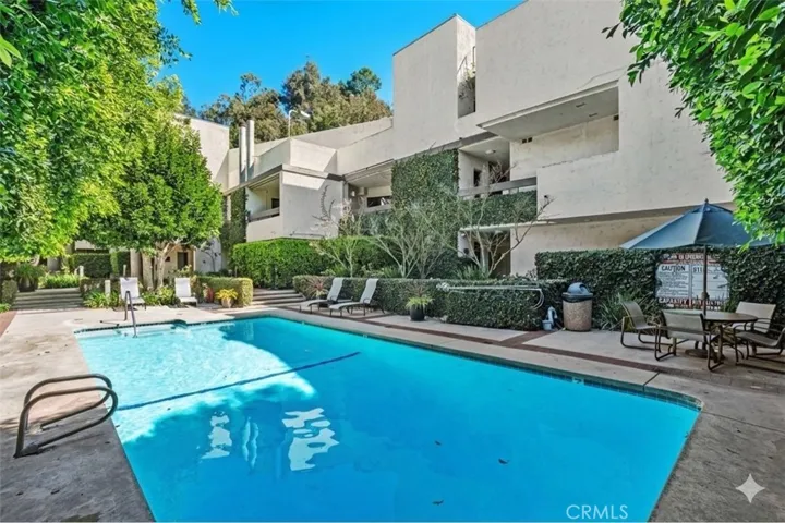 Heated pool