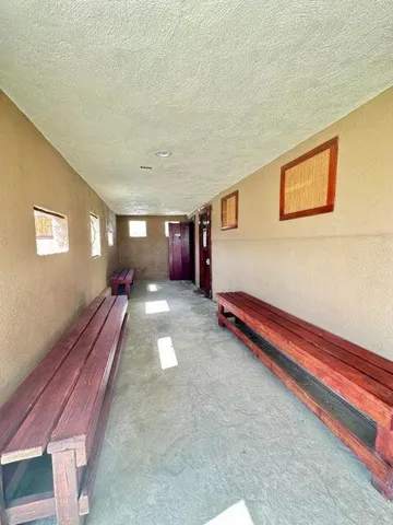 20251030164924727938000000-o