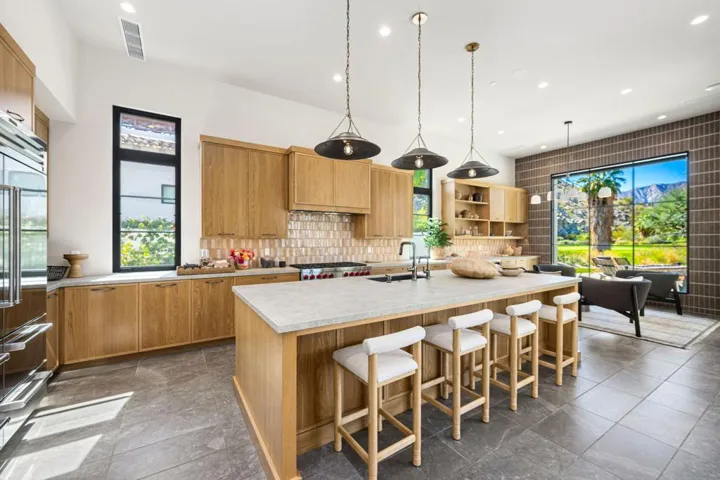 45-web-or-mls-TP_Deacon_0326_045