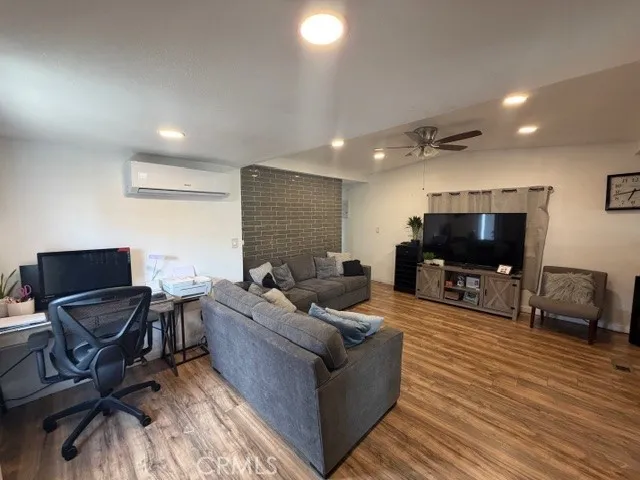 1512 E 5th 85, Ontario, California 91764