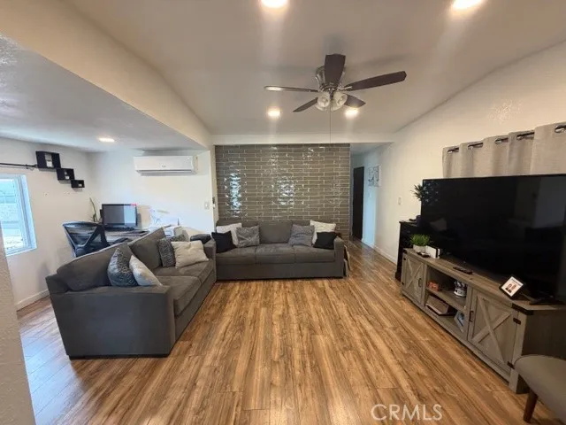 1512 E 5th 85, Ontario, California 91764