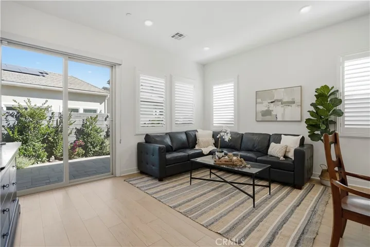 806 Sunrise, Rancho Mission Viejo, California 92694