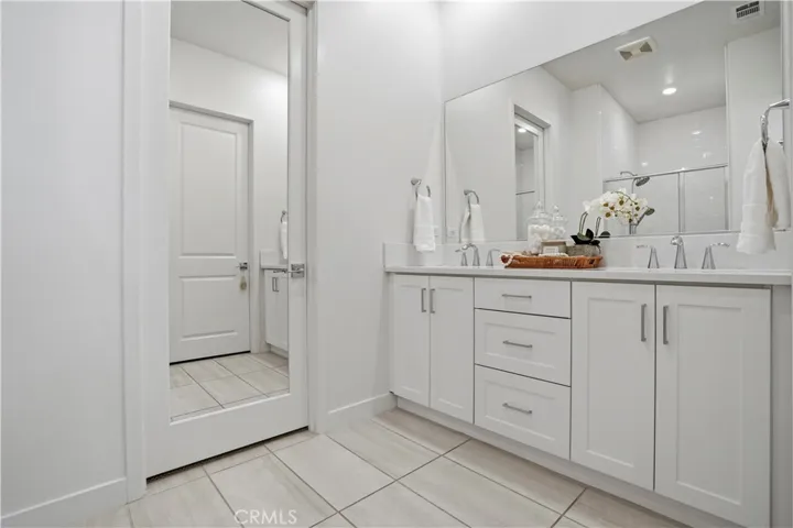 806 Sunrise, Rancho Mission Viejo, California 92694