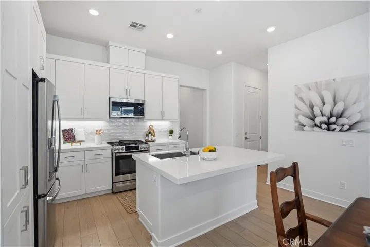 806 Sunrise, Rancho Mission Viejo, California 92694