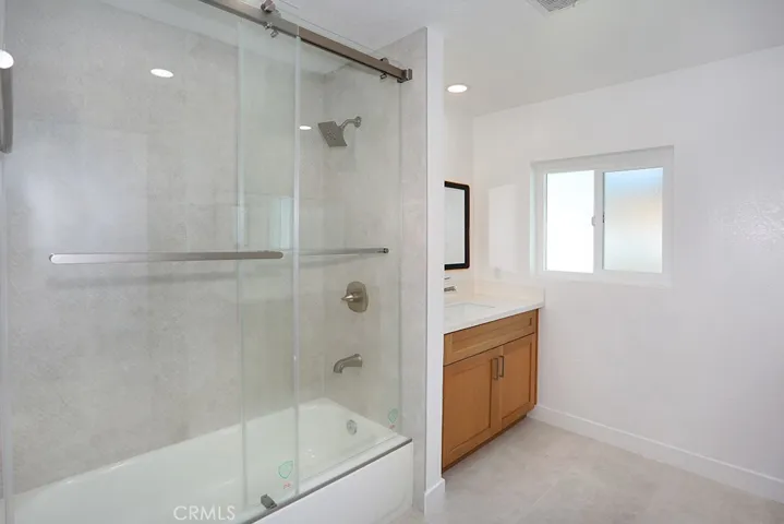 Guest​​‌​​​​‌​​‌‌​​‌​​​‌‌​​​‌​​‌‌​​‌‌​​‌‌​​​​ Bathroom
