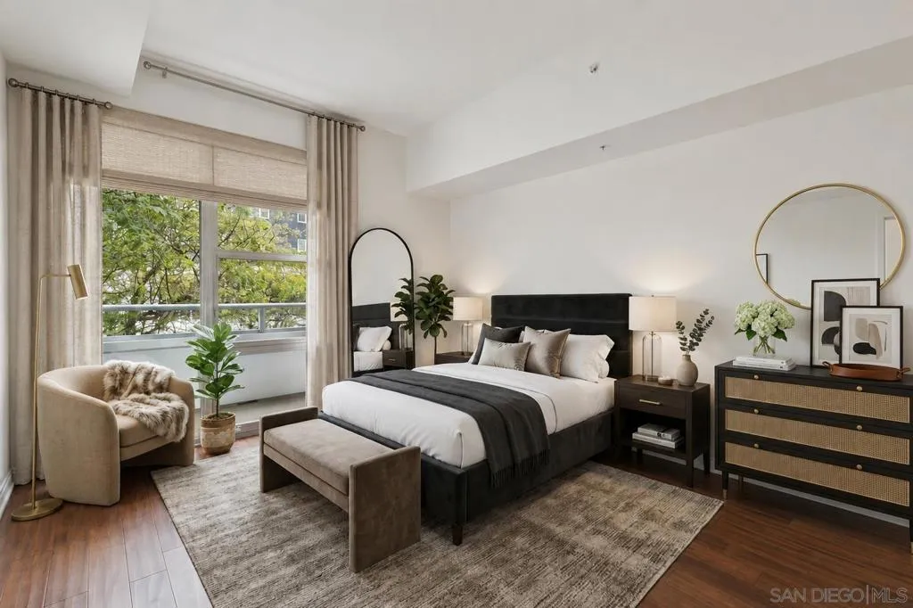 https://zimg.paragon.ice.com/ParagonImages/Property/PA/SDMLS/260005399/21/120/90/72c0da07b59570350050c93ee7d1bc12/3/562fa14628030632fdde856d49c66c8b/260005399-9FAAB7A1-0700-4528-BD9E-07AAD0AACF1F.JPG
