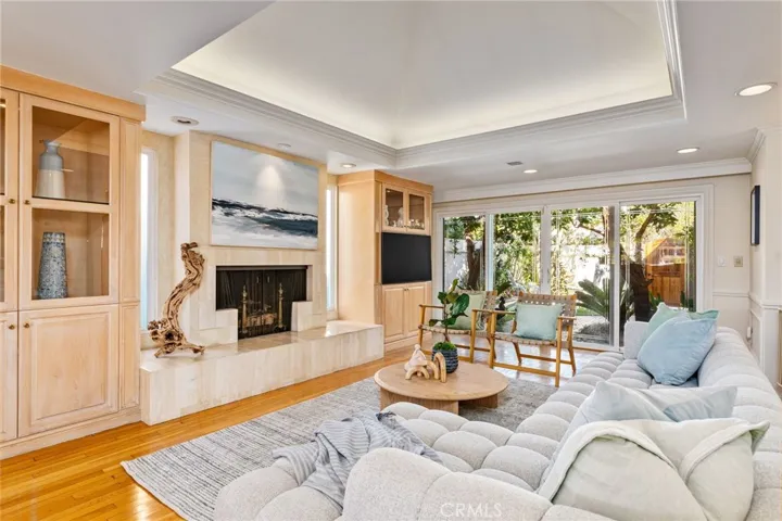 5585 E Corso Di Napoli, Long Beach, California 90803
