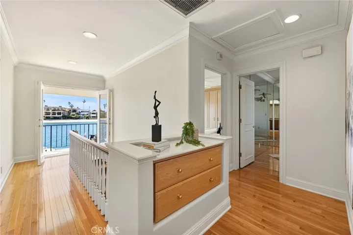 5585 E Corso Di Napoli, Long Beach, California 90803