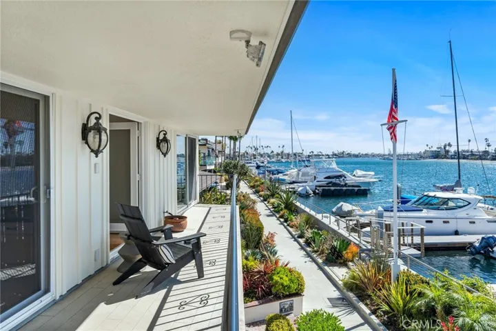 5585 E Corso Di Napoli, Long Beach, California 90803