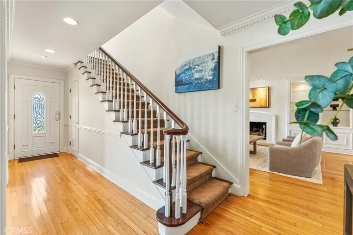 5585 E Corso Di Napoli, Long Beach, California 90803