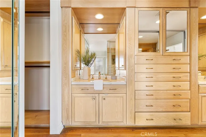 5585 E Corso Di Napoli, Long Beach, California 90803
