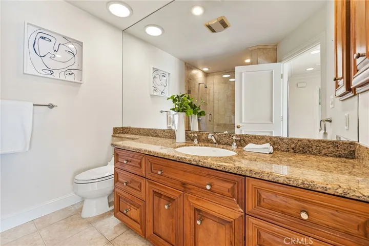 5585 E Corso Di Napoli, Long Beach, California 90803