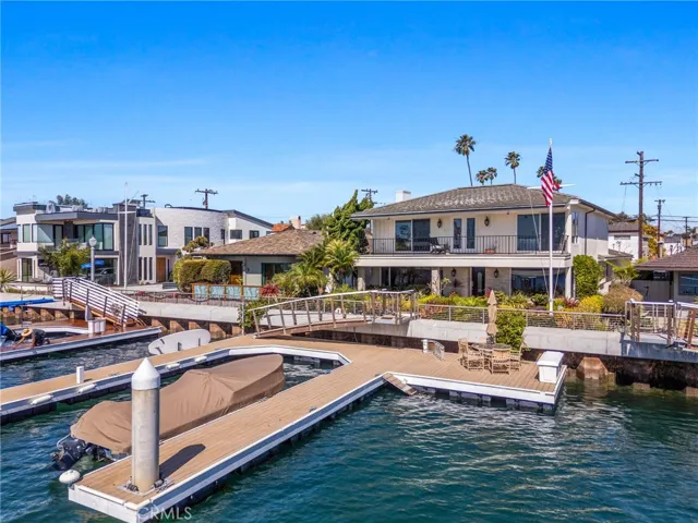 5585 E Corso Di Napoli, Long Beach, California 90803