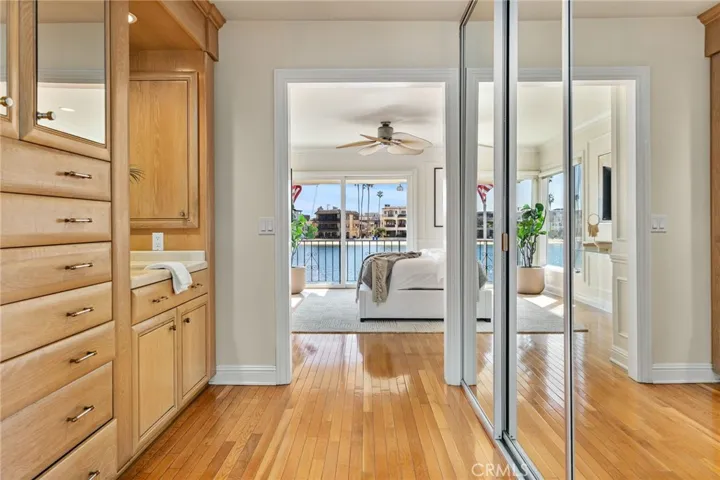5585 E Corso Di Napoli, Long Beach, California 90803