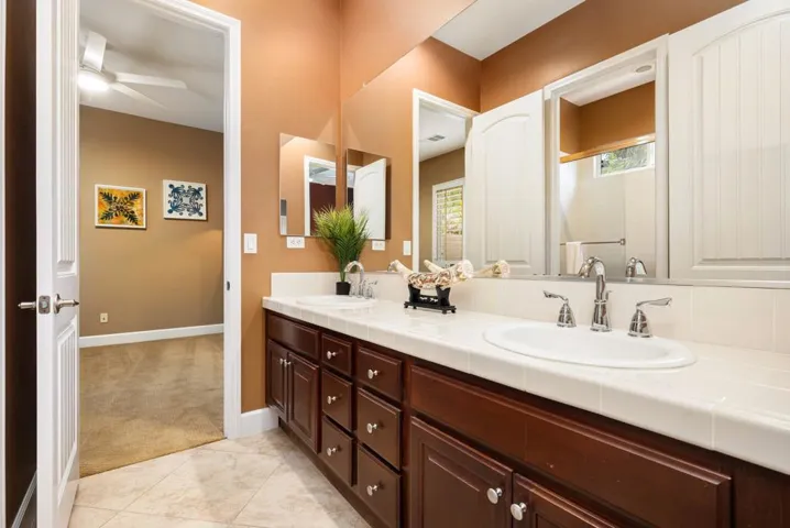 66-web-or-mls-JMShining_OPMG_0326_066