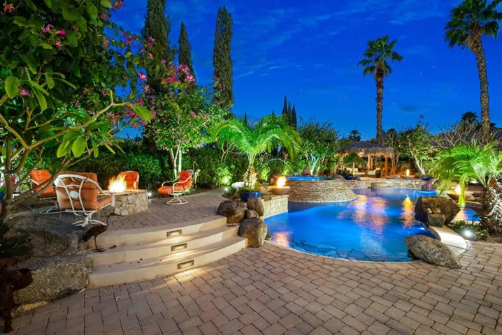 92-web-or-mls-JMShining_OPMG_0326_092