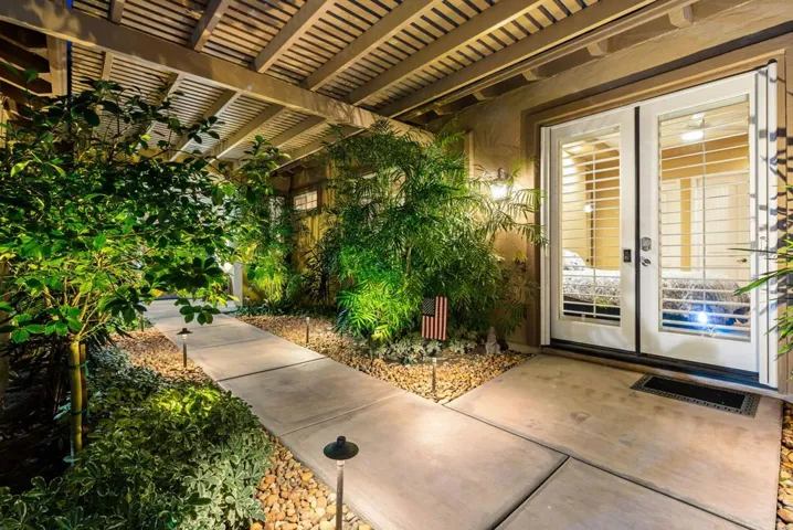 99-web-or-mls-JMShining_OPMG_0326_099