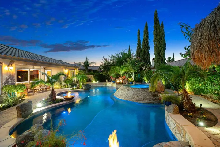 82-web-or-mls-JMShining_OPMG_0326_082