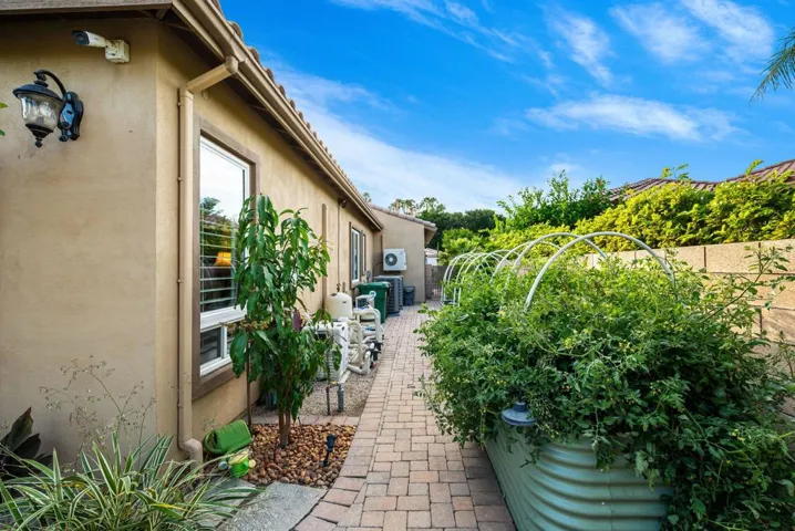 33-web-or-mls-JMShining_OPMG_0326_033