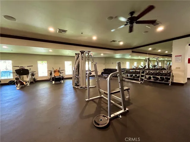 HOA WEIGHT ROOM