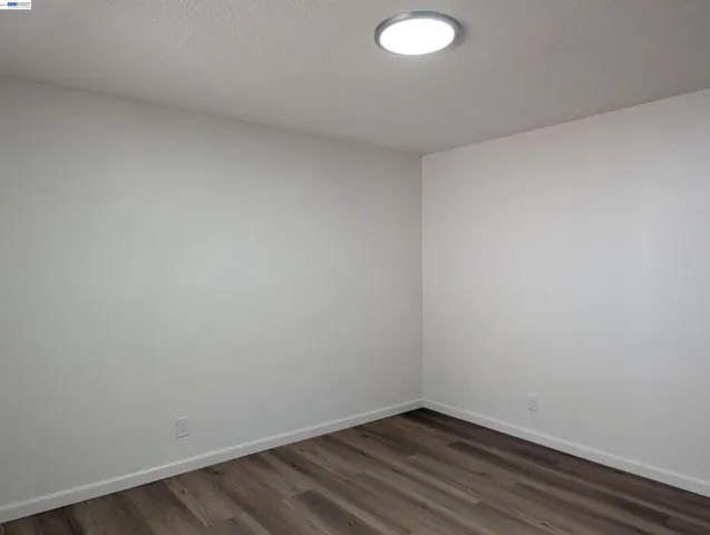 2550 2550 Damuth St, Oakland, California 94602