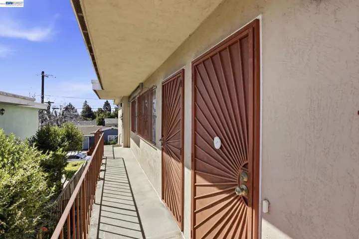 2550 2550 Damuth St, Oakland, California 94602