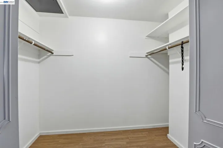 2550 2550 Damuth St, Oakland, California 94602