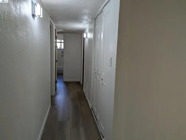 2550 2550 Damuth St, Oakland, California 94602