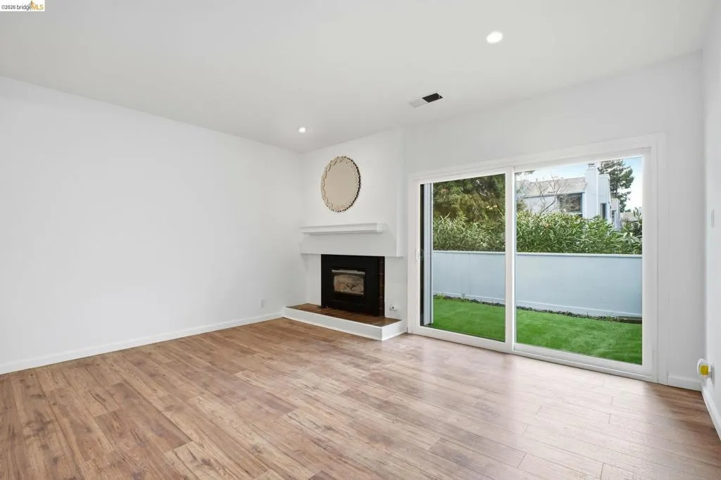 gallery-image 2