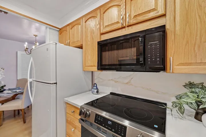 1945 Mount Vernon Court 3, Mountain View, California 94040