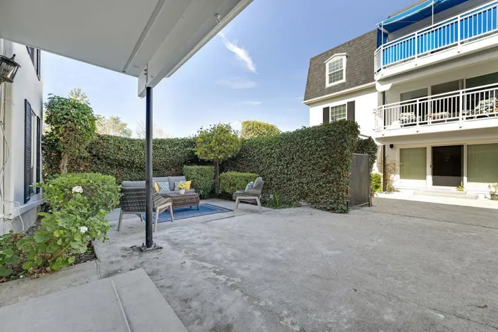 1945 Mount Vernon Court 3, Mountain View, California 94040