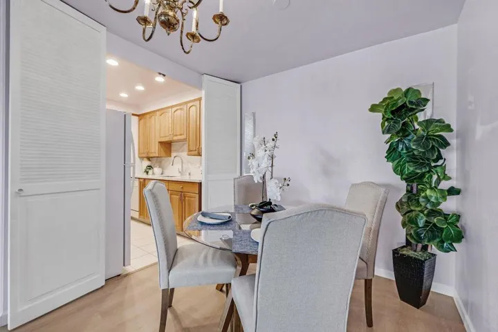 1945 Mount Vernon Court 3, Mountain View, California 94040