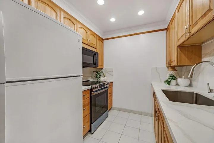 1945 Mount Vernon Court 3, Mountain View, California 94040