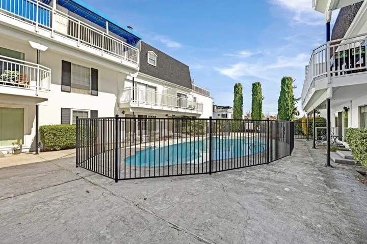 1945 Mount Vernon Court 3, Mountain View, California 94040