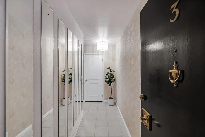 1945 Mount Vernon Court 3, Mountain View, California 94040