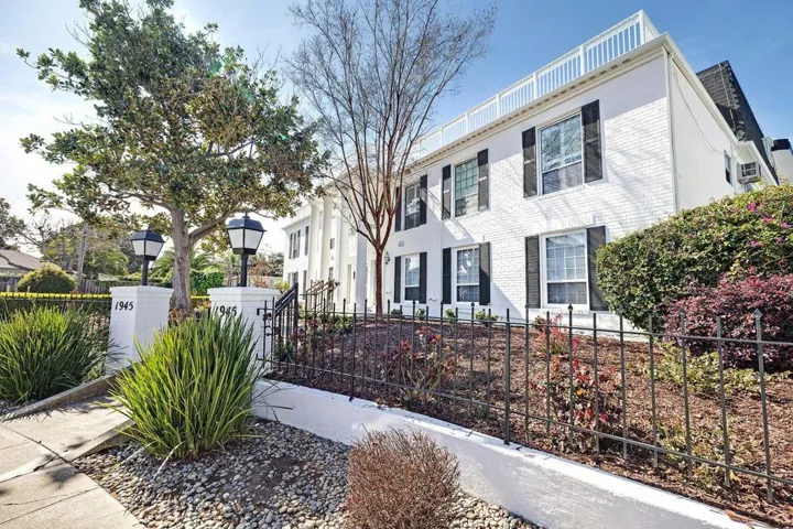 1945 Mount Vernon Court 3, Mountain View, California 94040