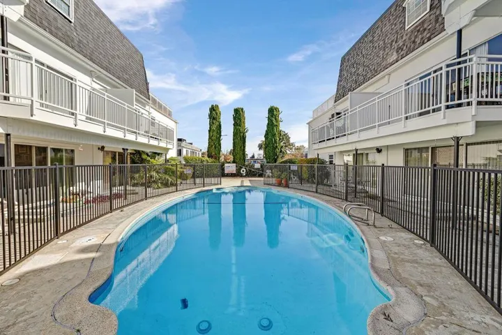 1945 Mount Vernon Court 3, Mountain View, California 94040