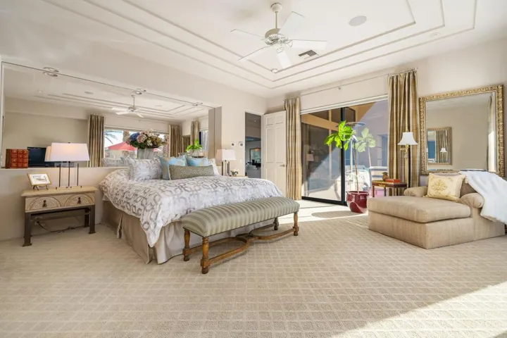 82-web-or-mls-JBTurnberry_OPMG_0326_082