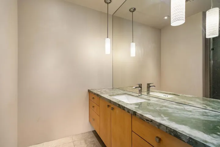 93-web-or-mls-JBTurnberry_OPMG_0326_093