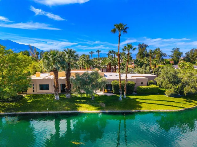 15-web-or-mls-JBTurnberry_OPMG_0326_015