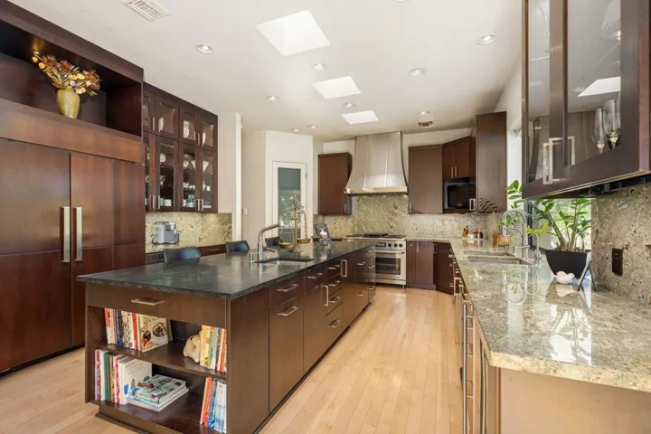 74-web-or-mls-JBTurnberry_OPMG_0326_074